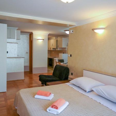 Apartments Okuka Split Exterior foto