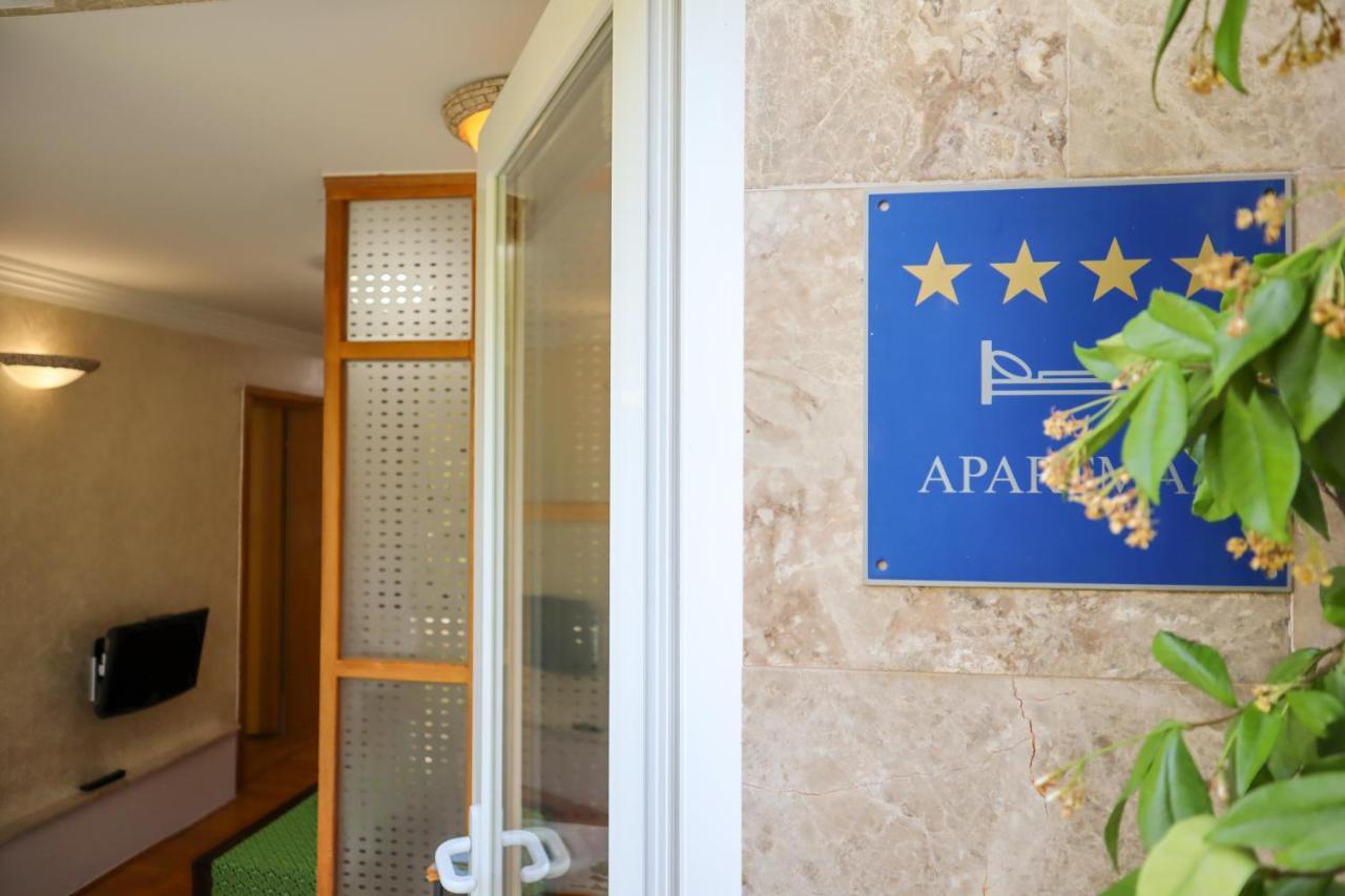 Apartments Okuka Split Exterior foto