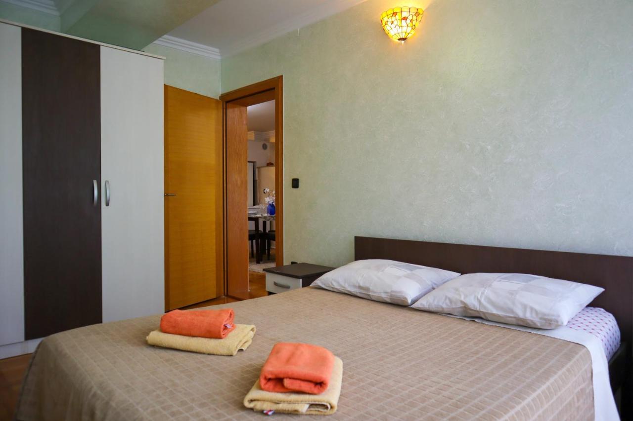 Apartments Okuka Split Exterior foto