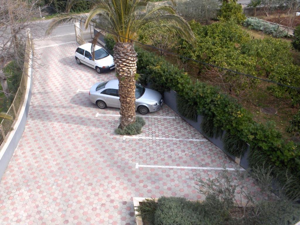 Apartments Okuka Split Exterior foto
